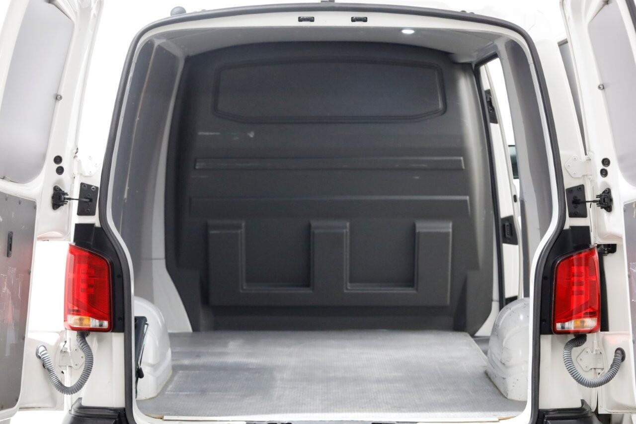 Volkswagen TRANSPORTER T6.1 2.0 TDI 150pk DSG-Automaat L1H1 Airco/Navi 10-2021