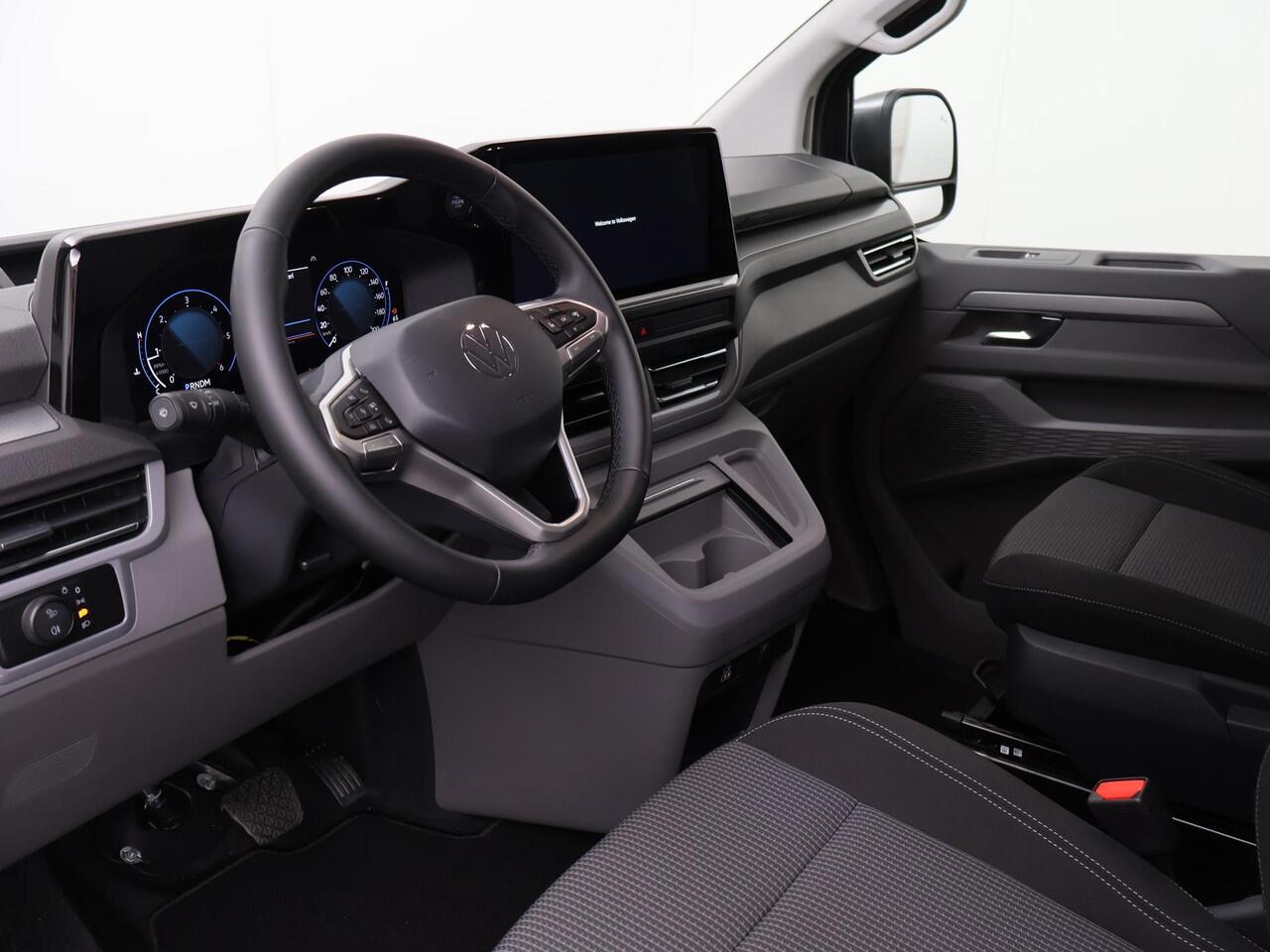 Volkswagen TRANSPORTER 2.0 TDI L1H1 28 Bulli 150Pk Automaat 8-Traps | BPM-vrij | 2x Comfortstoelen + Armleuningen | Navigatie Apple Carplay / Android Auto | Parkeersensoren Voor + Achter + Achteruitrijcamera