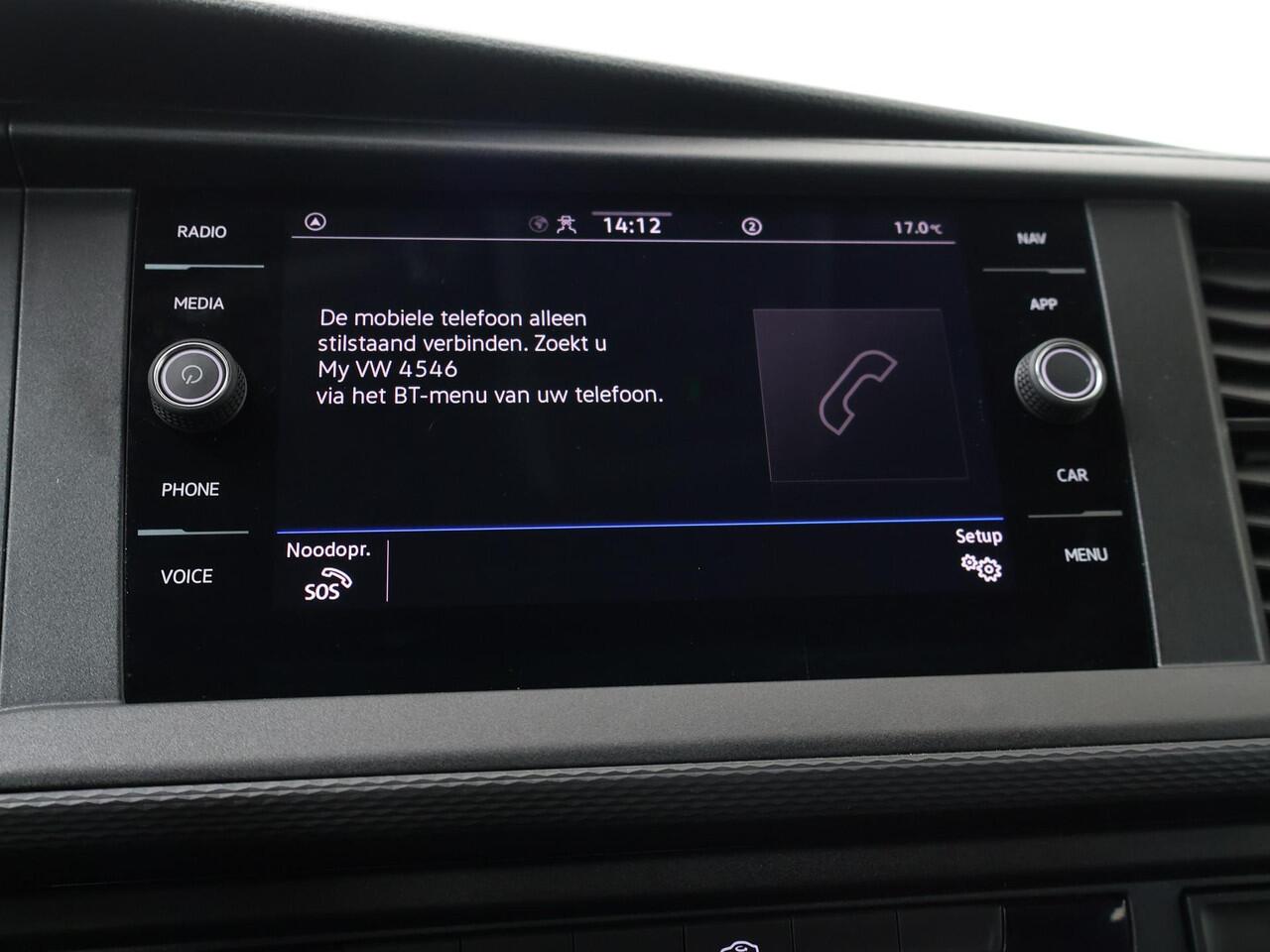 Volkswagen TRANSPORTER 2.0 TDI L2H1 30 DC Highline | 150 PK | Automaat | Trekhaak | Climate control | Parkeersensoren |