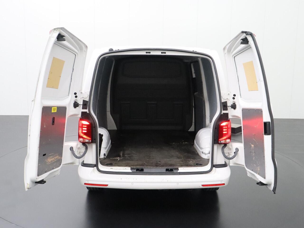 Volkswagen TRANSPORTER 2.0TDI 150PK DSG Automaat | Achterdeuren | Navigatie | Airco | Cruise