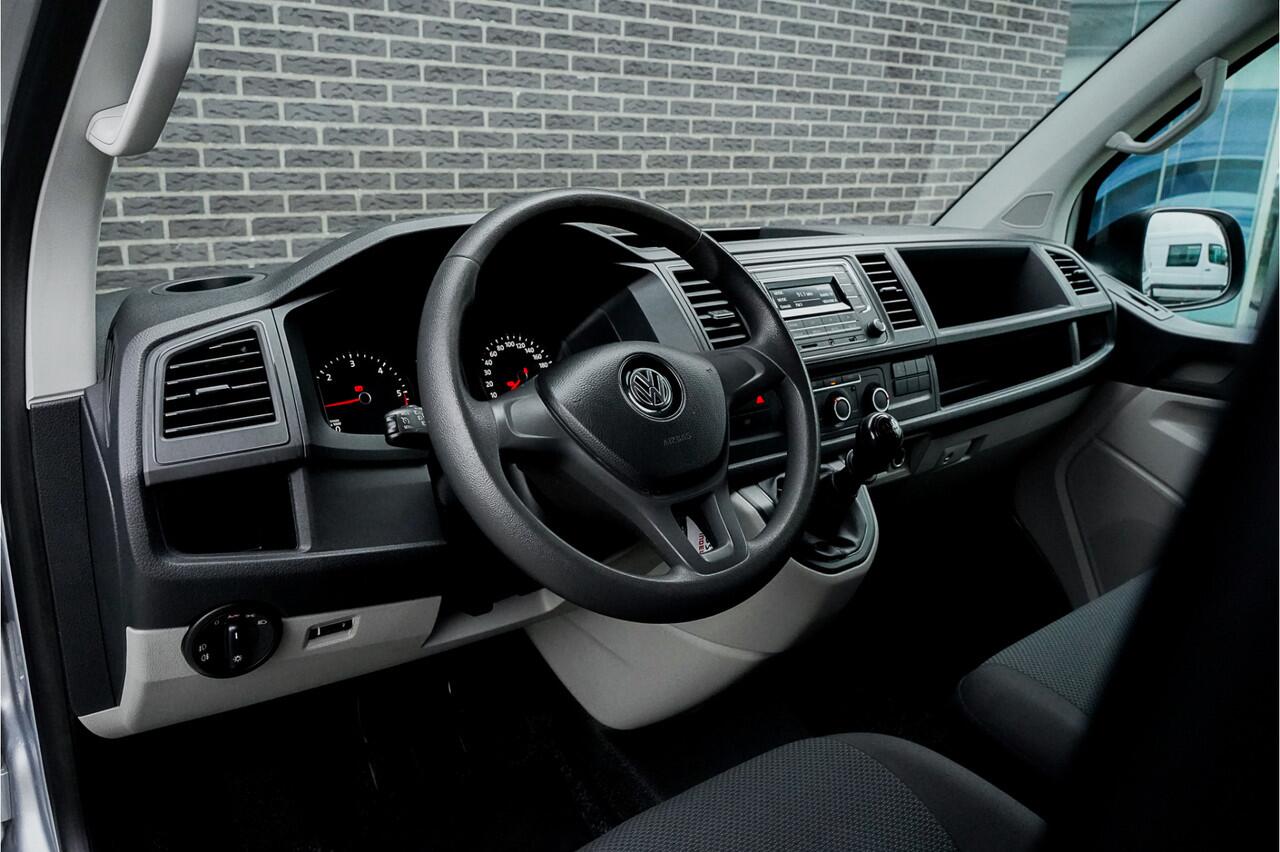 Volkswagen TRANSPORTER 2.0 TDI L1H1 Comfortline | Airco | Vloer | Trekhaak | 3 Persoons |