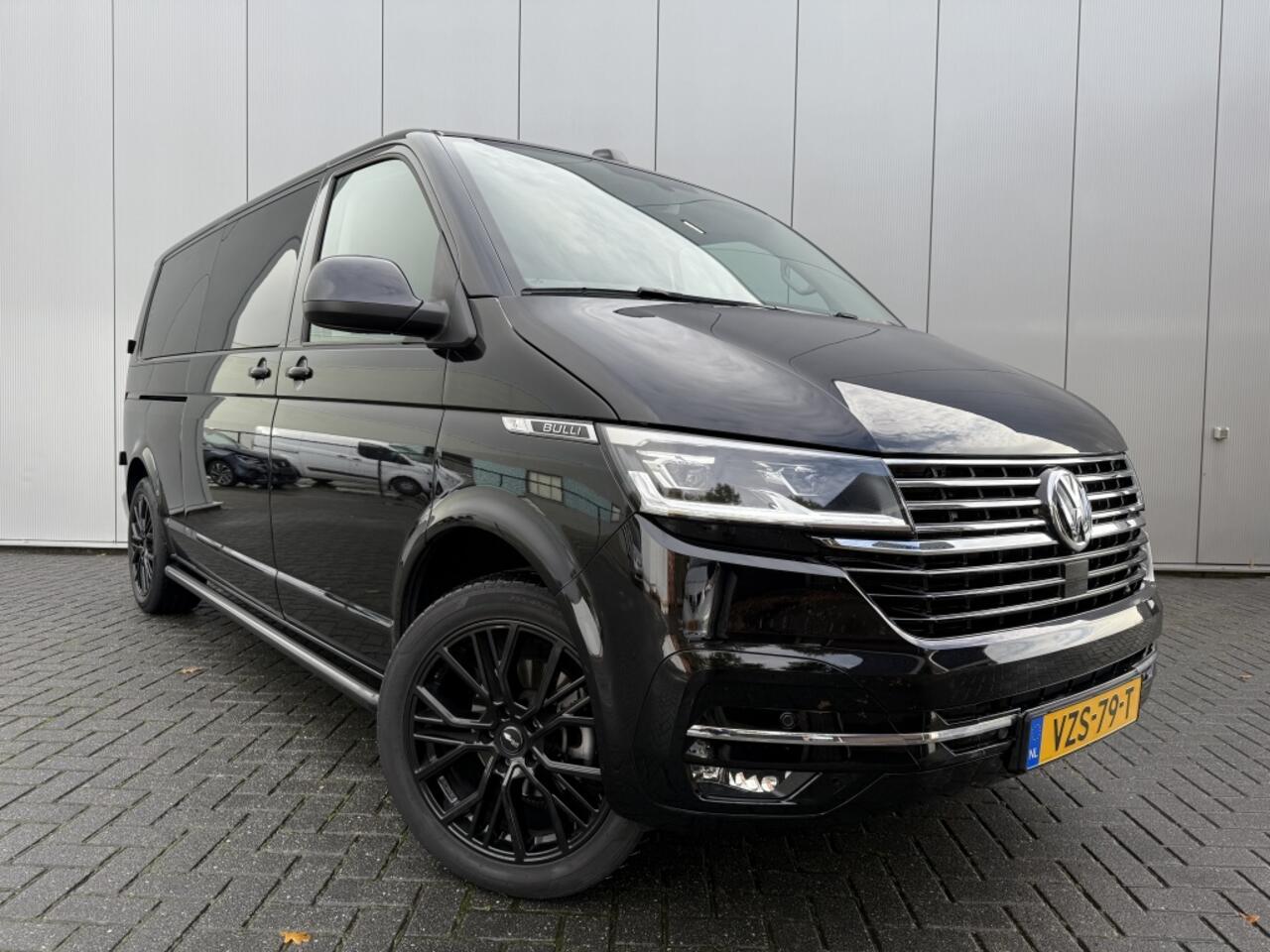 Volkswagen TRANSPORTER 2.0 TDI L2H1 BULLI Virtual Cockpit Apple Carplay.