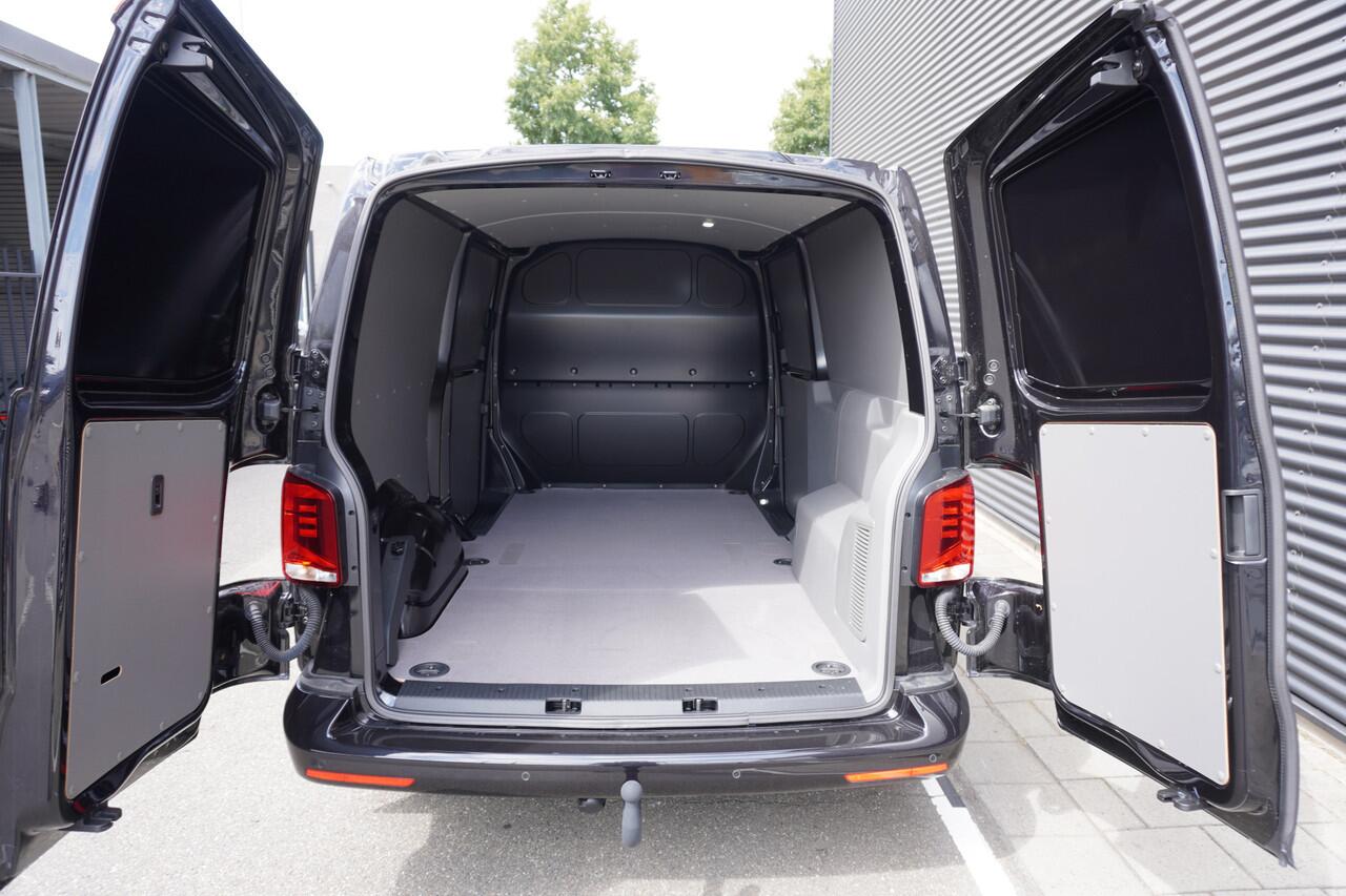 Volkswagen TRANSPORTER 30 | L2H1 | 4-Motion 150 pk DSG | Dubbele schuifdeur | Achteruitrijcamera | Adapative Cruise Control | LED koplampen |