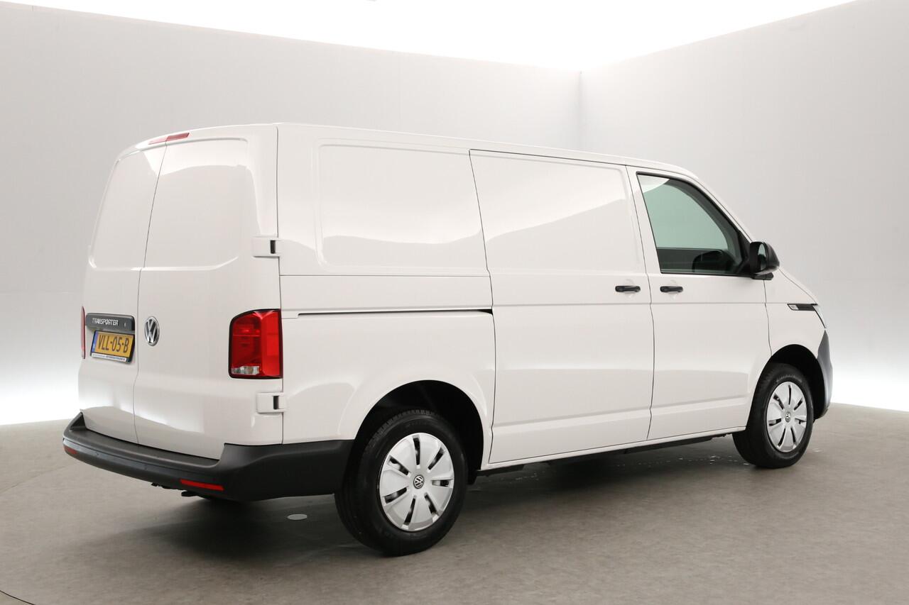 Volkswagen TRANSPORTER 2.0 TDI 140PK L1H1 | Airco | Cruise | Carplay | 3-Zits | Parkeersens.