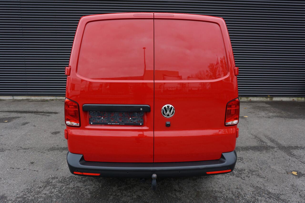 Volkswagen TRANSPORTER 150PK Automaat L2H1 Apple Carplay Camera Cruise PDC Standkachel Stoelverwarming Trekhaak