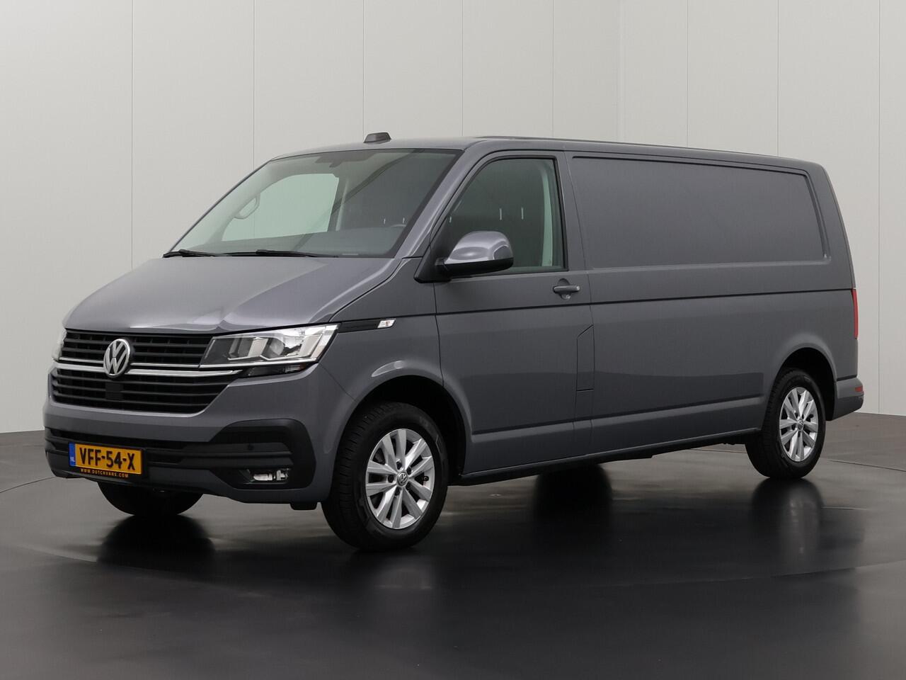 Volkswagen TRANSPORTER 2.0TDI Lang Highline | Navigatie | Camera | 3-Persoons | Airco | Cruise