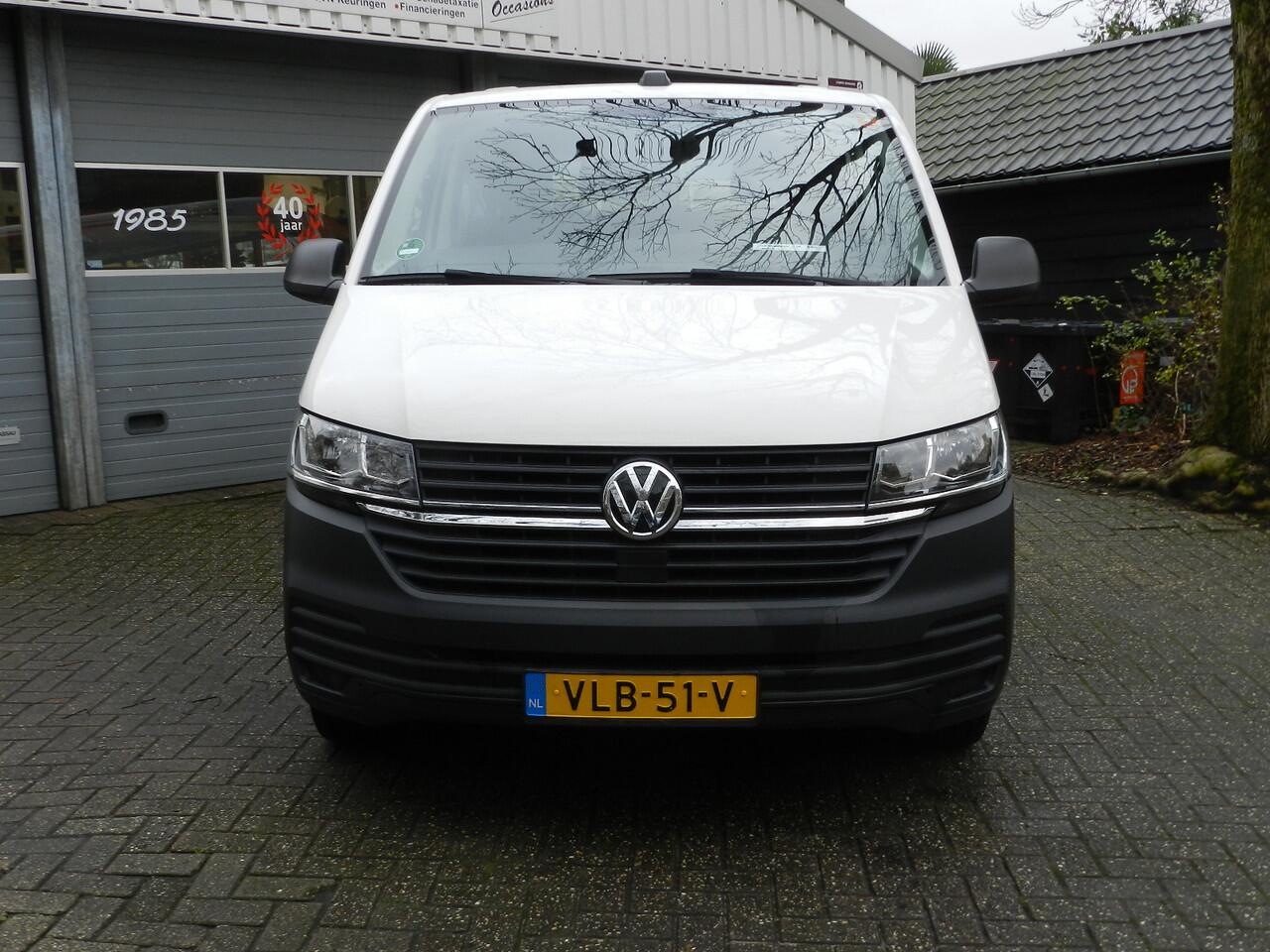 Volkswagen TRANSPORTER 2.0 TDI L2H1 30 DC 6Pers Apple & Android Trekhaak