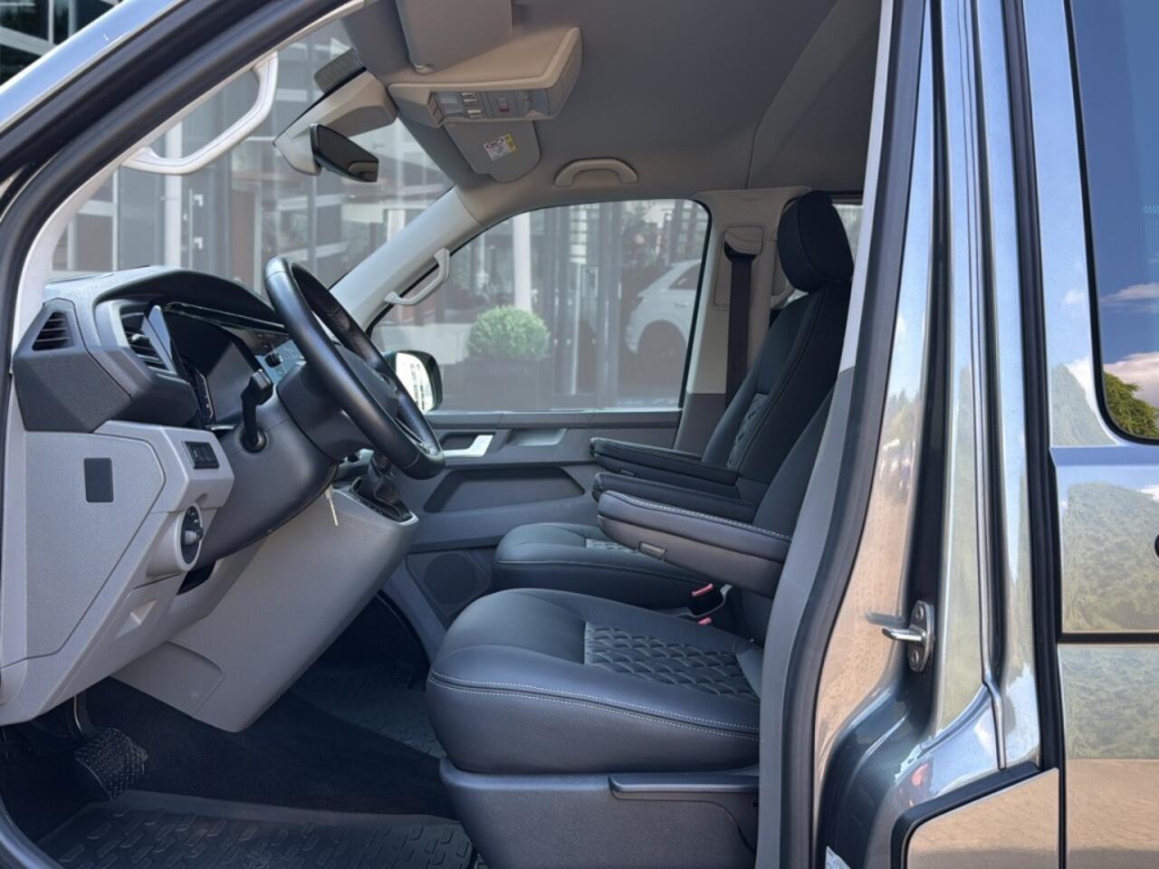 Volkswagen TRANSPORTER CARAVELLE 2.0 TDI DSG LANG 4MOTION E-KLEP/E-DEUR/TREKHAAK/CAMERA/LEDER/NAVI