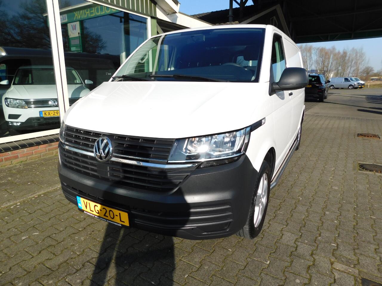 Volkswagen TRANSPORTER 2.0TDI 110PK L1H1! All-in Prijs! Trekhaak!