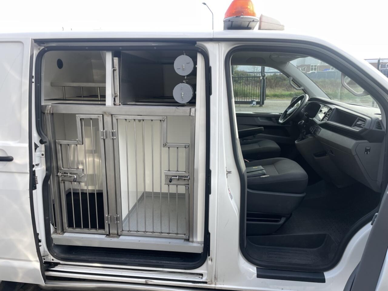 Volkswagen TRANSPORTER 2.0 TDI 150PK DSG Dierenvervoer