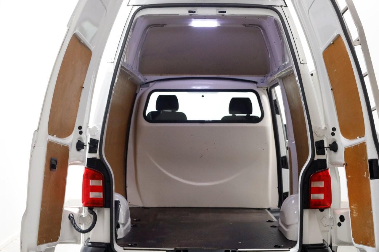 Volkswagen TRANSPORTER 2.0 TSI 150pk Benzine L2H3 Trendline Airco/Camera/Camper? BPM-VRIJ 03-2019