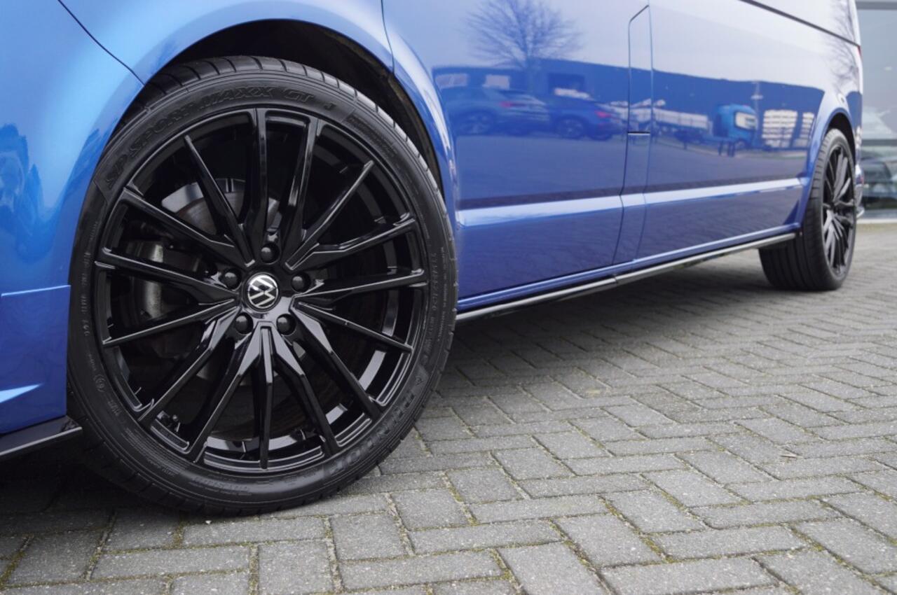 Volkswagen TRANSPORTER T6.1 Caravelle DSG 150pk Dubb. Cab. L2 /20 LM/Verlaagd/LED/Trekh