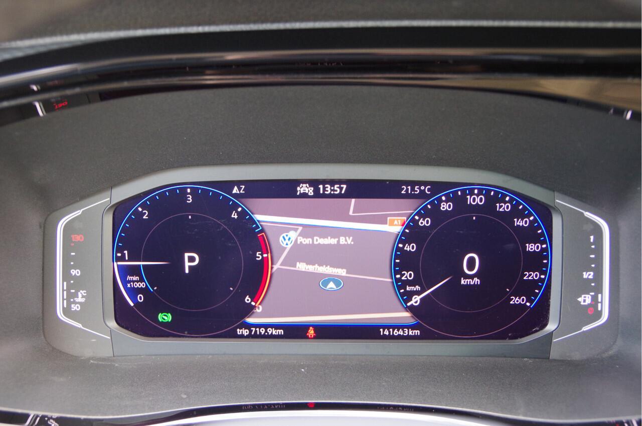 Volkswagen TRANSPORTER 2.0 TDI L2H1 DC-5P, BULLI 150PK AUT. 2X SCHUIFDEUR, TREKHAAK, ADAPT. CRUISE, VIRTUAL, CAMERA, NAVI, AIRCO, DUBBELE CABINE