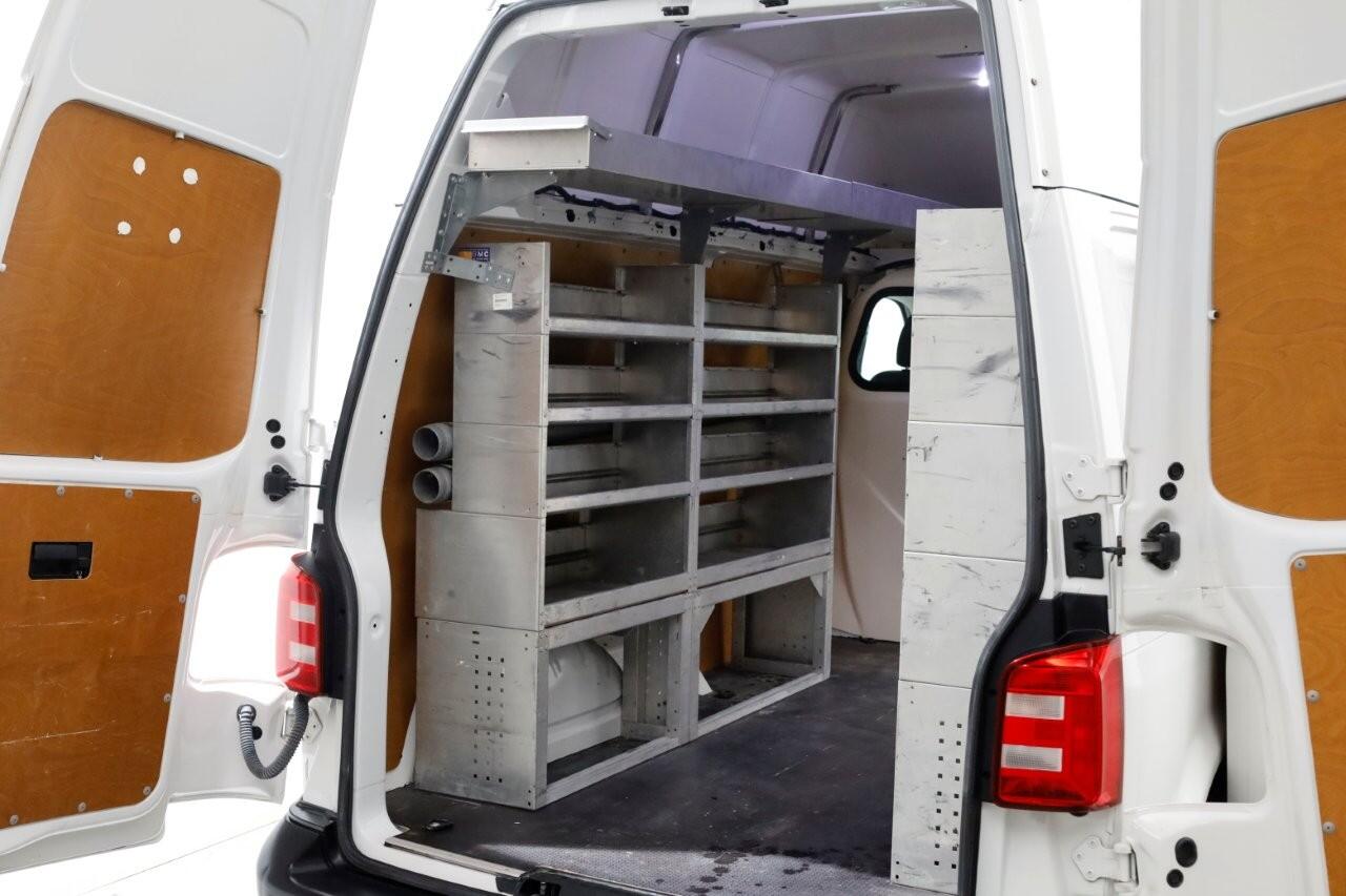 Volkswagen TRANSPORTER 2.0 TSI 150pk Benzine L2H3 Trendline Airco/Camera/Camper? BPM-VRIJ 03-2019