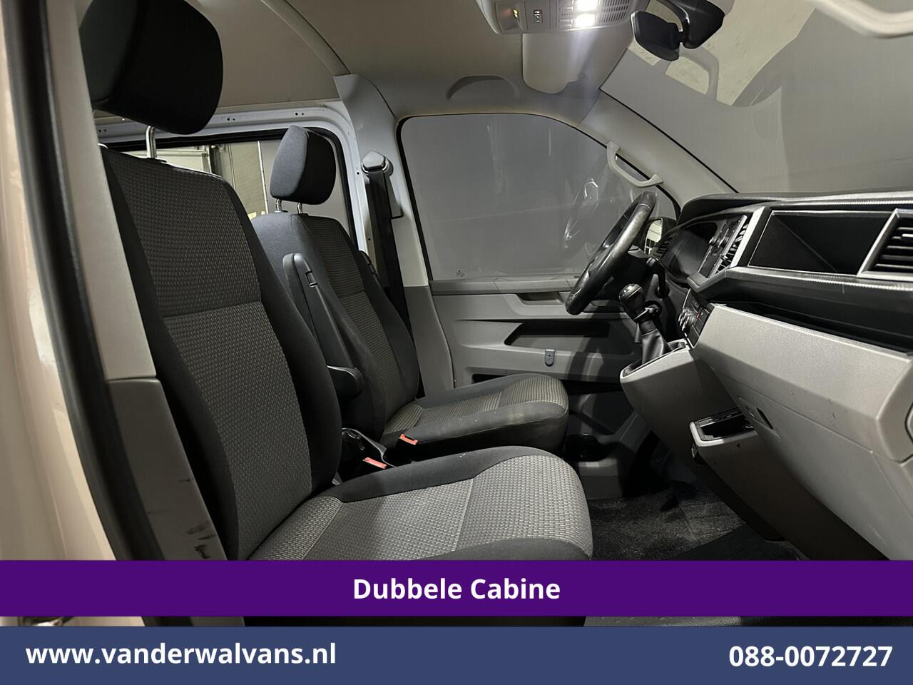 Volkswagen TRANSPORTER 2.0 TDI L2H1 Dubbele Cabine Euro6 Airco | 5-Zits | Navigatie | Trekhaak | Apple Carplay Android Auto, Cruisecontrol, Parkeersensoren