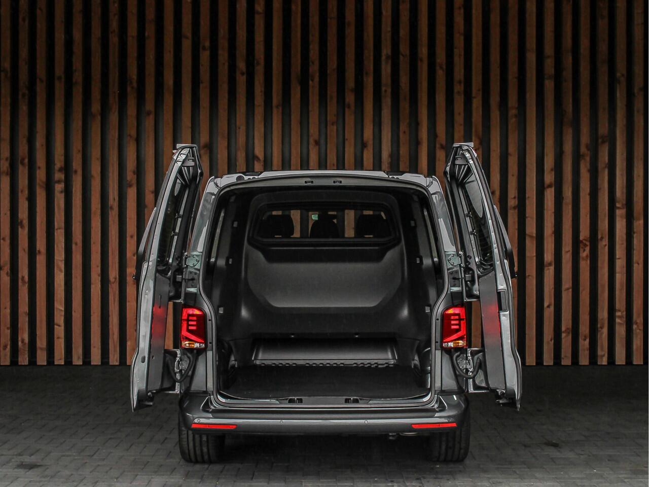 Volkswagen TRANSPORTER 2.0 TDI 204PK DSG Bulli Dubbele Cabine | BPM VRIJ! | 2X SCHUIFDEUR MET SLUITHULP | ACC | STOELVERWARMING | DIGITALE COCKPIT |