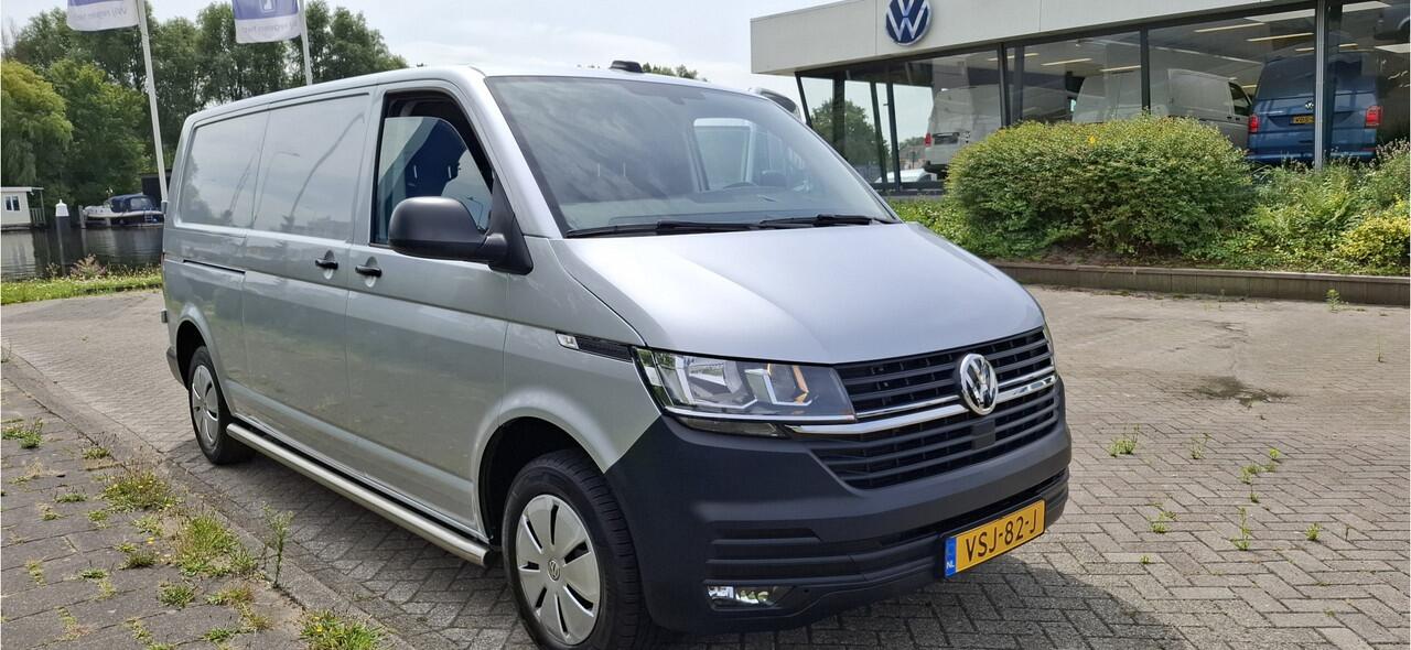 Volkswagen TRANSPORTER 6.1 - 2.0 TDI L2H1 Comfortline 150 pk / Trekhaak / Navigatie