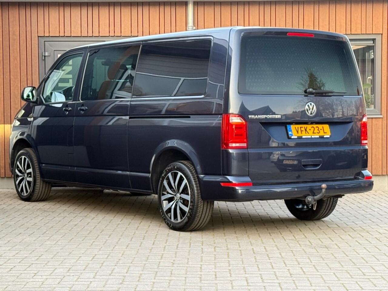 Volkswagen TRANSPORTER 2.0 TDI L2H1 DC HIGHLINE DSG led dubbele deur acc 18'' Camera