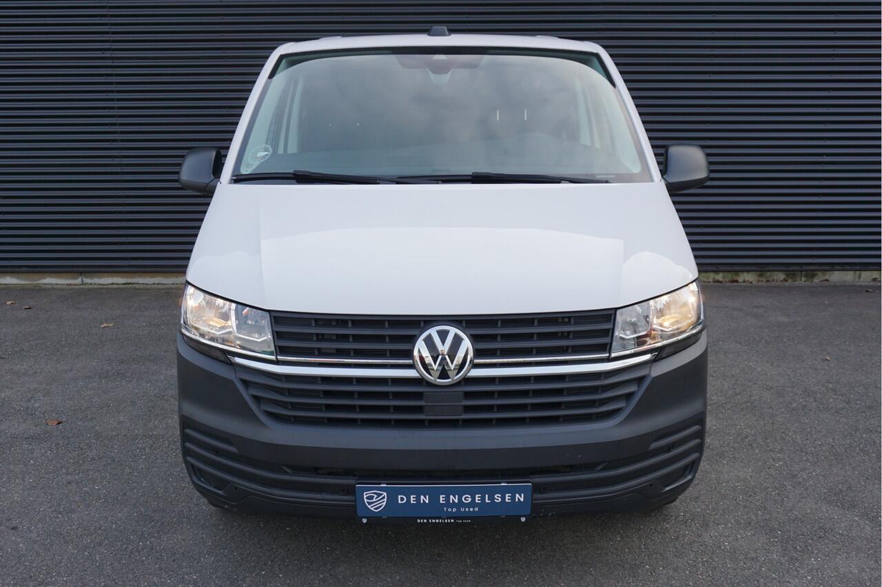 Volkswagen TRANSPORTER 110pk L1H1 2x Schuifdeur Trekhaak Apple Carplay Standkachel Airco Cruise control