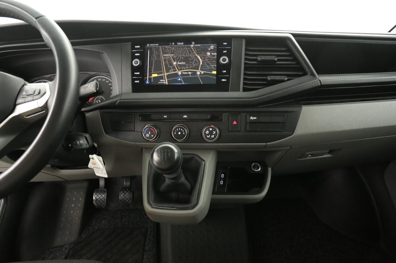 Volkswagen TRANSPORTER 2.0 TDI L2H1 | Airco | Carplay | Cruise | Trekhaak | Navi | Parkeersensoren