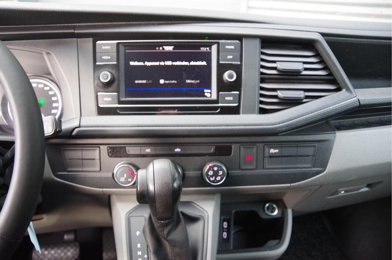 Volkswagen TRANSPORTER 2.0 TDI L2 150PK AUT. LED, TREKHAAK, CRUISE, CARPLAY, AIRCO, PARKEERSENSOREN, NL AUTO, NAP