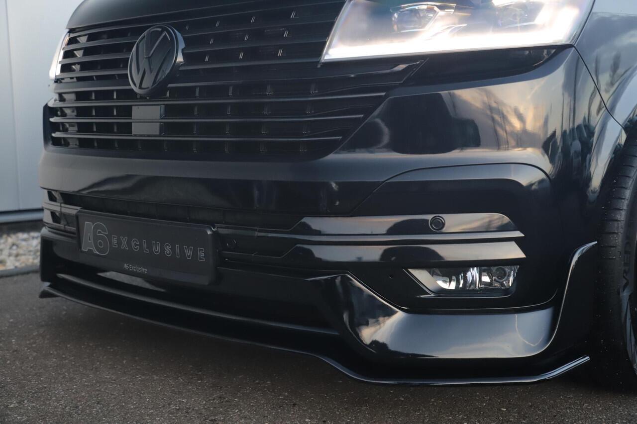 Volkswagen TRANSPORTER 2.0 TDI L2H1 DC Bulli 199PK DSG Automaat Black Edition Trekhaak Virtual Cockpit 20 Inch LMV Full LED Navigatie Camera Adaptive Cruise Carplay Android Parkeersensors