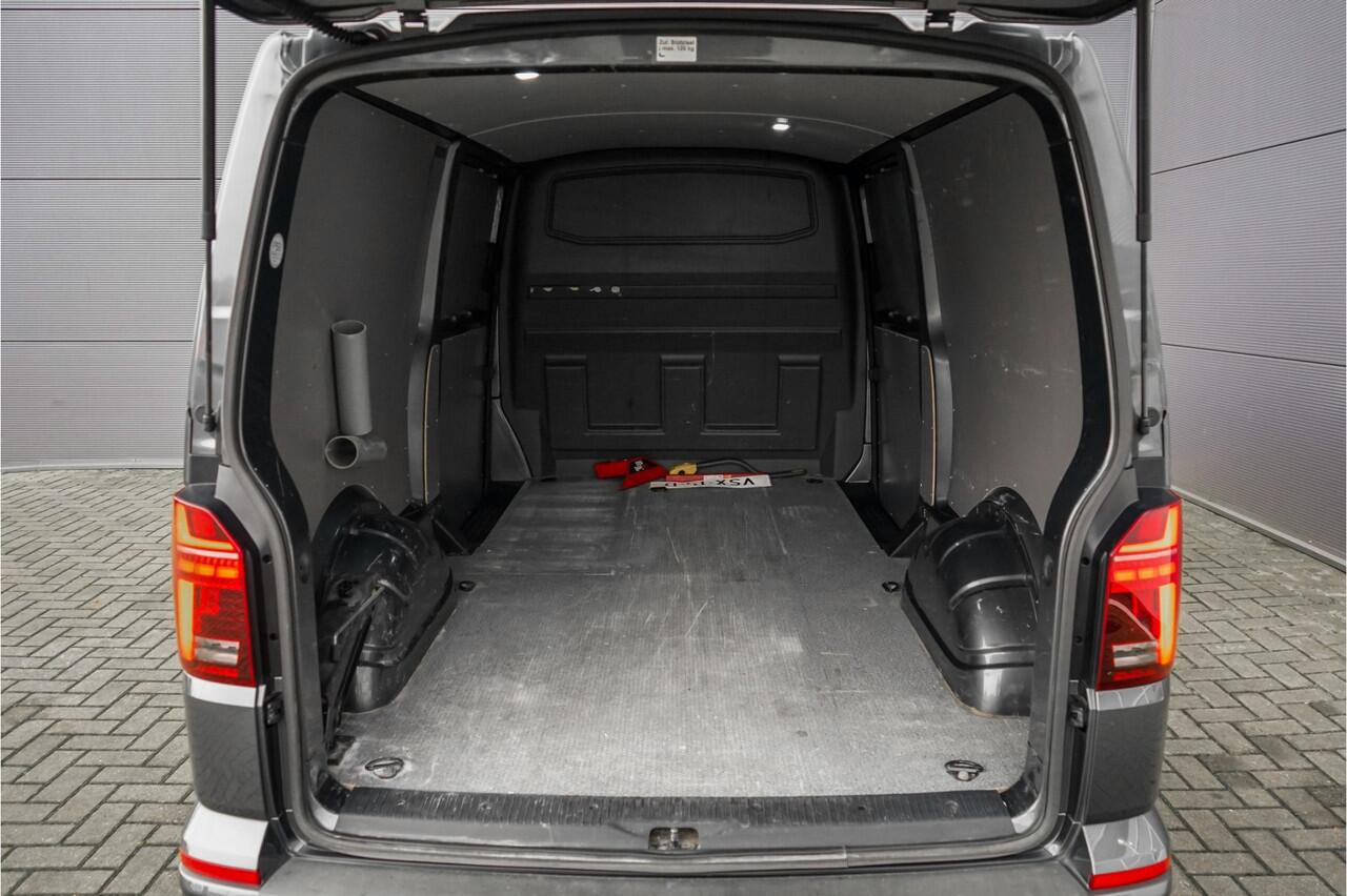 Volkswagen TRANSPORTER 2.0 TDI 28 Bulli DSG Spoilerpakket Leder/Alcantara Trekhaak 20"