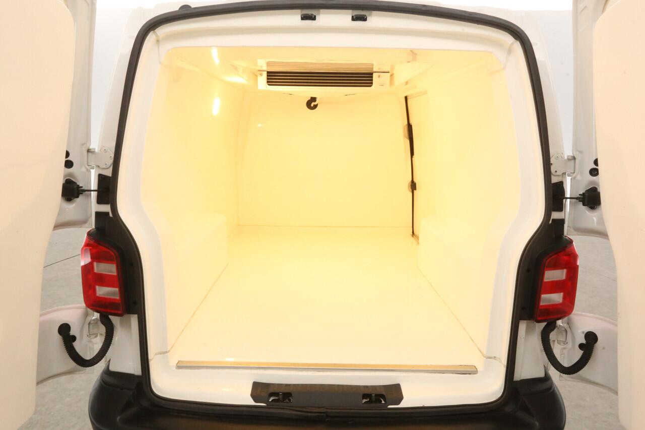 Volkswagen TRANSPORTER 2.0 TSI 150PK L1H1 | Koelwagen 0° | Benzine | Airco | 3-Zits | Navigatie | Koelauto