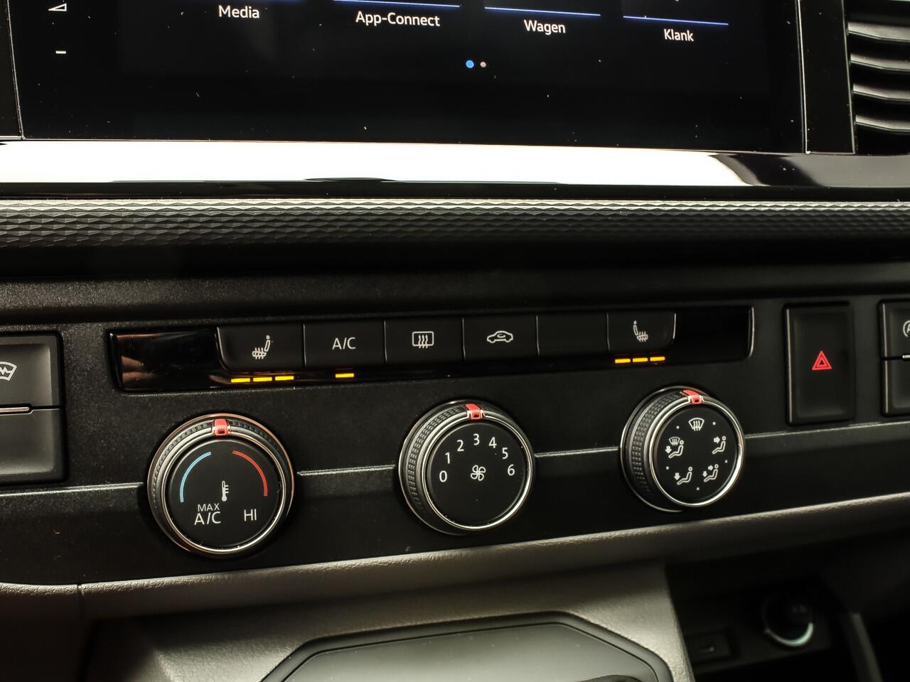 Volkswagen TRANSPORTER 2.0 TDI 204PK DSG Bulli Dubbele Cabine | BPM VRIJ! | 2X SCHUIFDEUR MET SLUITHULP | ACC | STOELVERWARMING | DIGITALE COCKPIT |