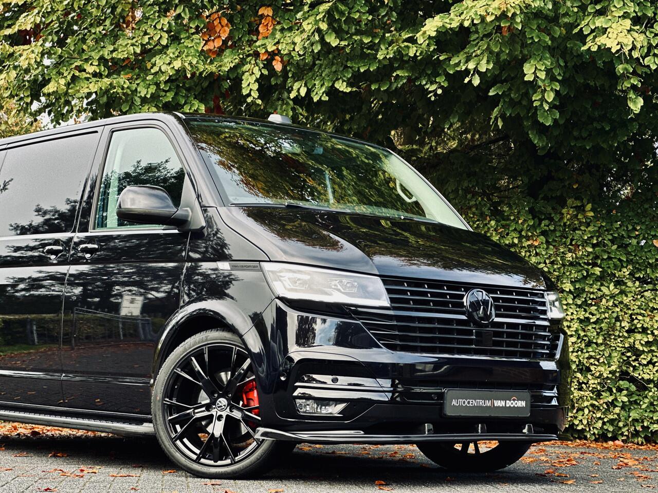 Volkswagen TRANSPORTER 2.0 TDI 150pk | DSG | Bulli Black Edition | Lang L2 | LED | Navi | Camera | Adapt Cruise | Trekhaak | Ex btw