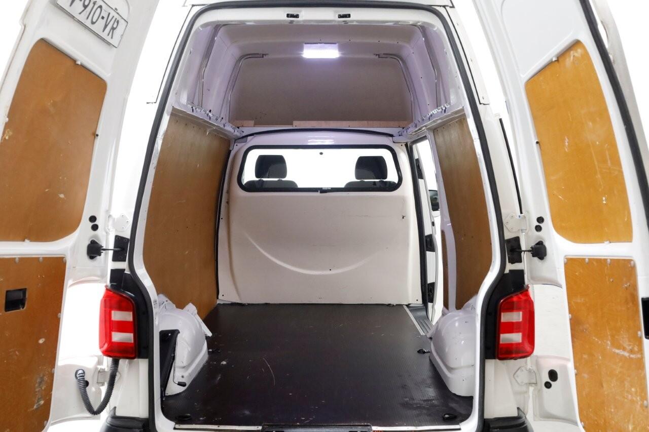 Volkswagen TRANSPORTER 2.0 TSI 150pk Benzine L2H3 Trendline Airco/Camera/Camper? BPM-VRIJ 03-2019