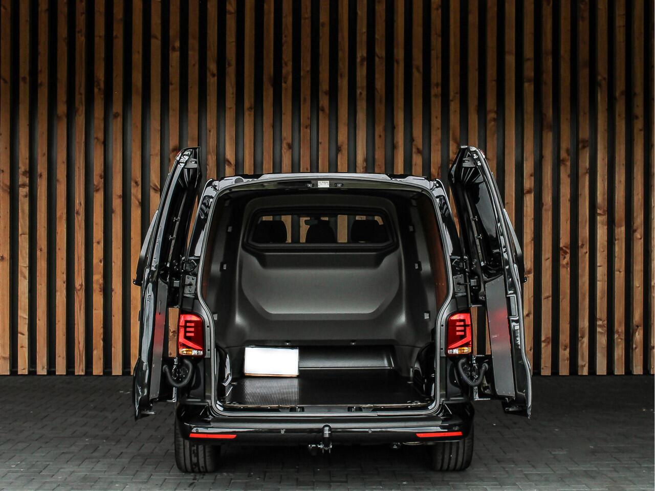 Volkswagen TRANSPORTER 2.0 TDI 204PK DSG Bulli Dubbele Cabine | BPM VRIJ! | 2X SCHUIFDEUR MET SLUITHULP | ACC | STOELVERWARMING | DIGITALE COCKPIT |