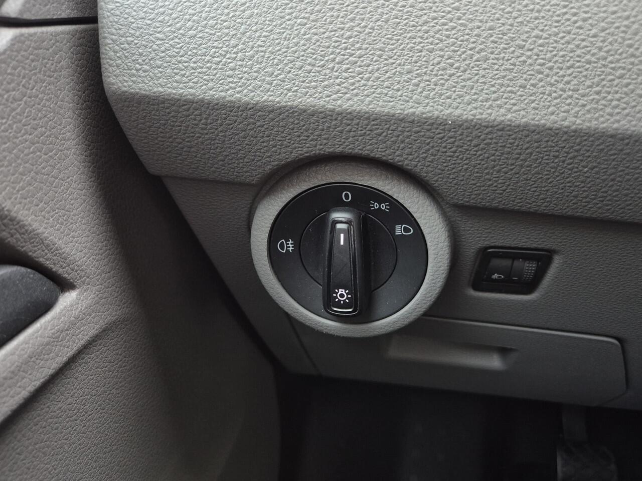 Volkswagen TRANSPORTER 2.0 TDI EU6 L1H1 28 | AIRCO | PDC |