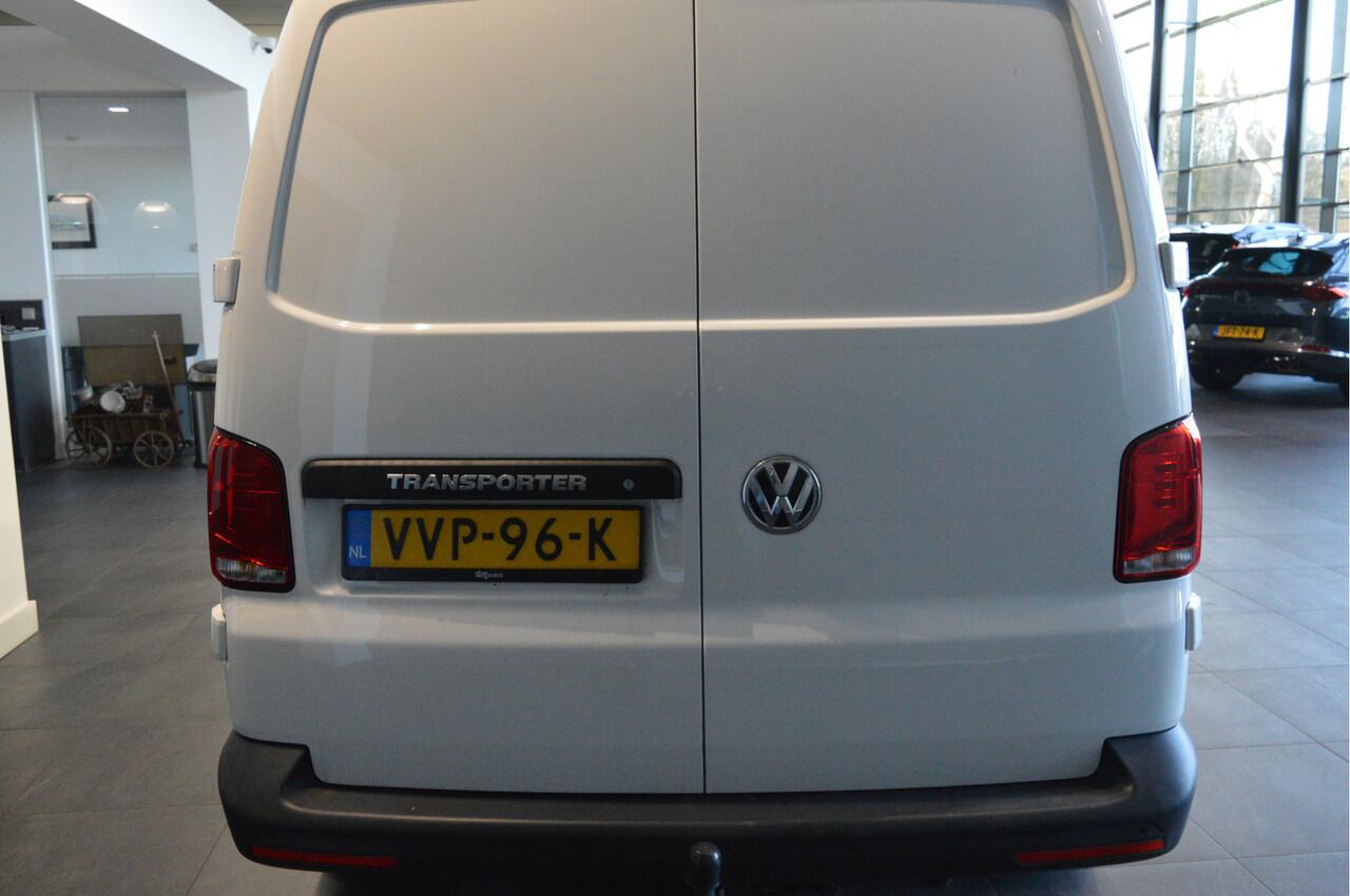 Volkswagen TRANSPORTER 2.0 TDI L2H1 navi airco cruise pdc trekhaak 110 pk !!