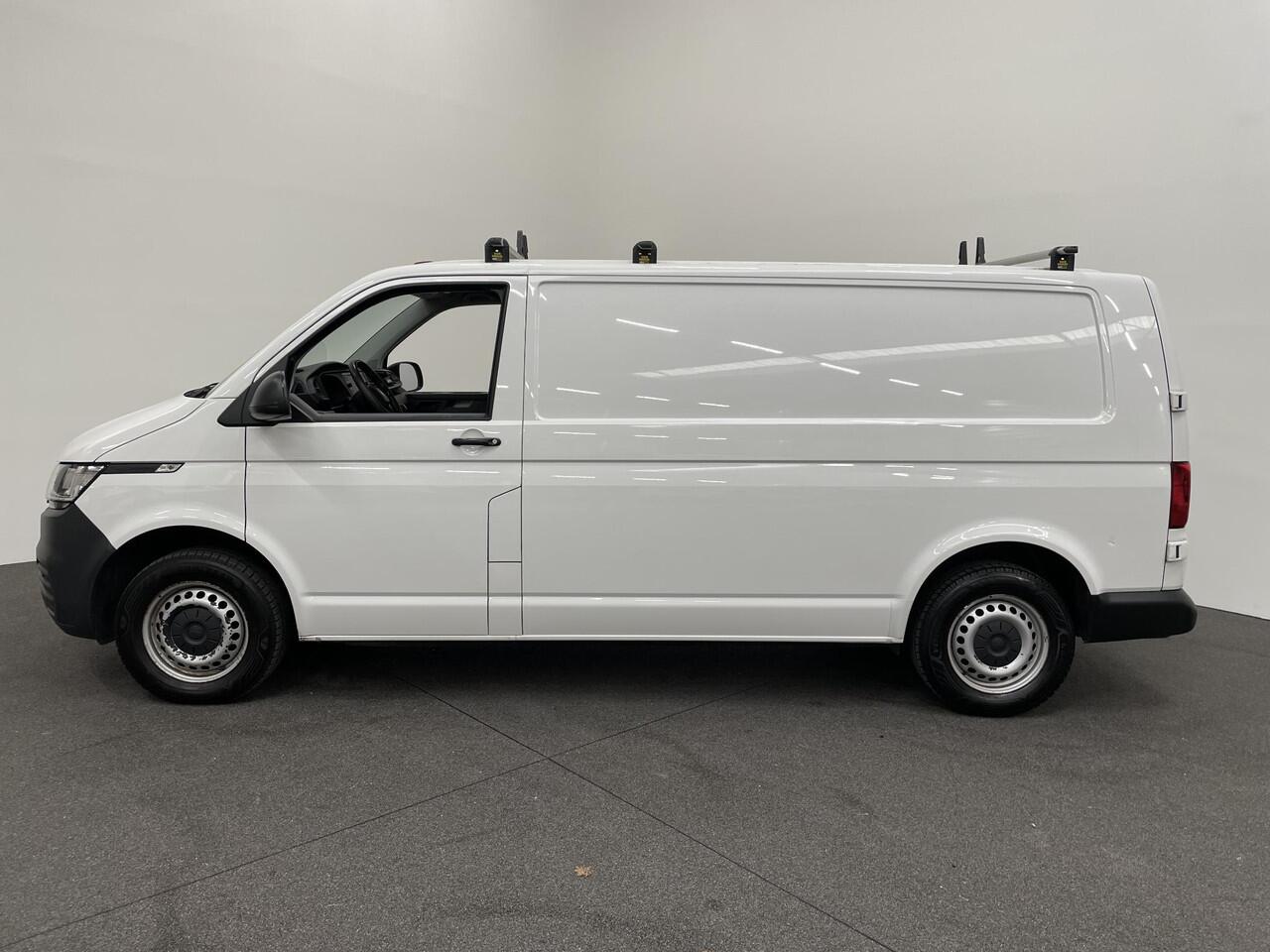 Volkswagen TRANSPORTER 2.0 TDI L2H1 110PK T6.1 Airco Cruise Control Apple CarPlay/MirrorLink Trekhaak