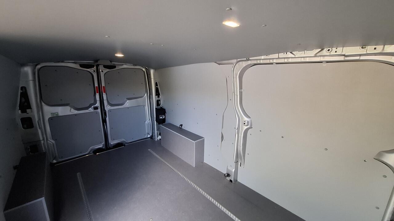 Volkswagen TRANSPORTER 2.0 TDI L2H1 30 Bulli 170 pk -BPM VRIJ !