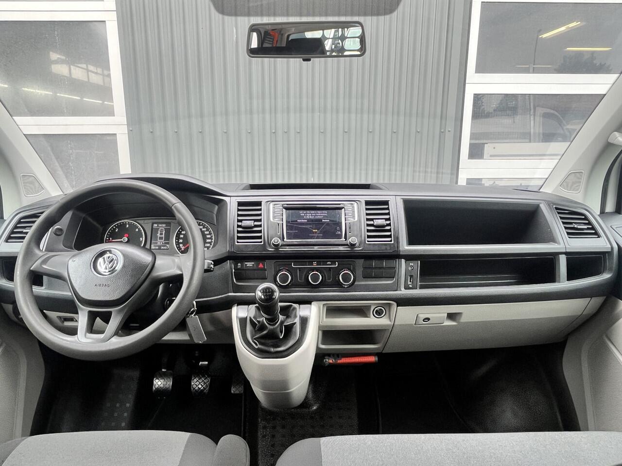 Volkswagen TRANSPORTER 2.0 TDI L2H1 DC Euro 6 Pick up Kipper Dubbele cabine open laadbak met Airco Trekhaak 2200kg trekgewicht 1e eigenaar Dealer onderhouden Telefoonverbinding Kieper P-up Doka Pritsche Ahk 2200kg