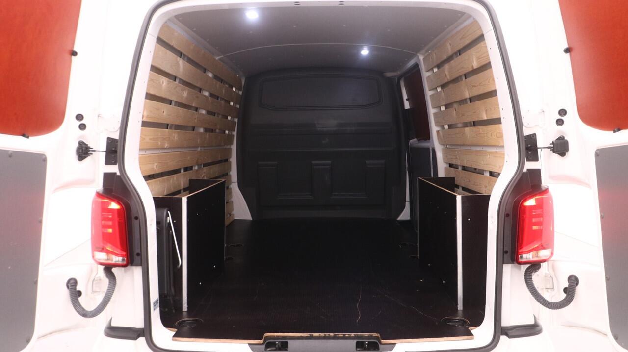 Volkswagen TRANSPORTER L2H1 2.0 TDI 110pk Bulli