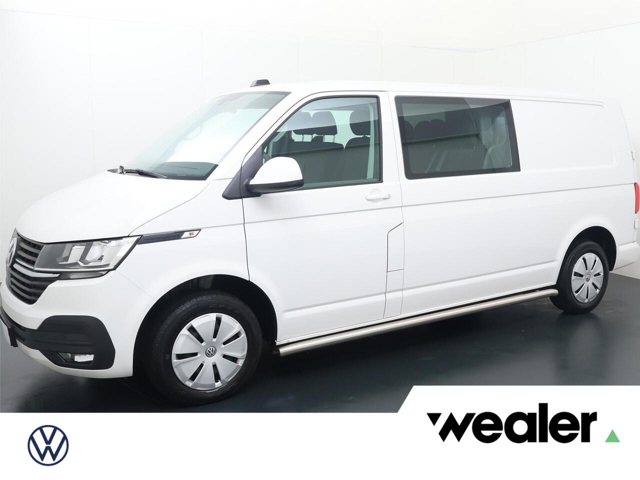 Volkswagen TRANSPORTER 2.0 TDI L2H1 30 DC Highline | 150 PK | Automaat | Dubbele Cabine | Trekhaak | Navigatiesysteem |