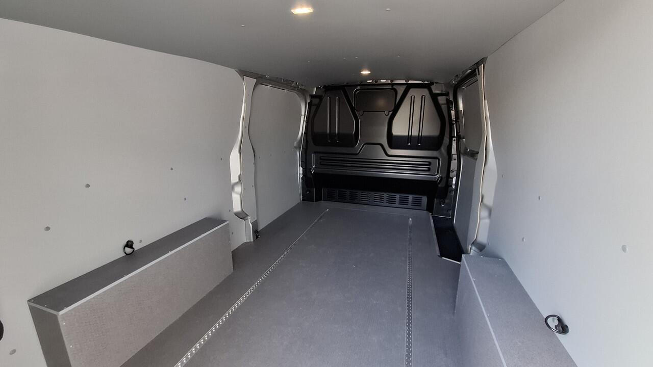 Volkswagen TRANSPORTER 2.0 TDI L2H1 30 Bulli 170 pk -BPM VRIJ !