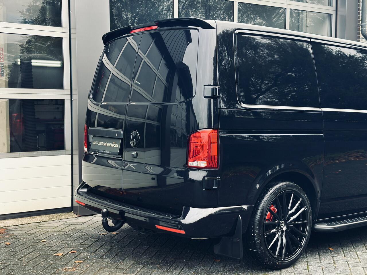 Volkswagen TRANSPORTER 2.0 TDI 150pk | DSG | Black Edition | L1 | Digitaal Display | LED | Adapt Cruise | Trekhaak | Ex btw