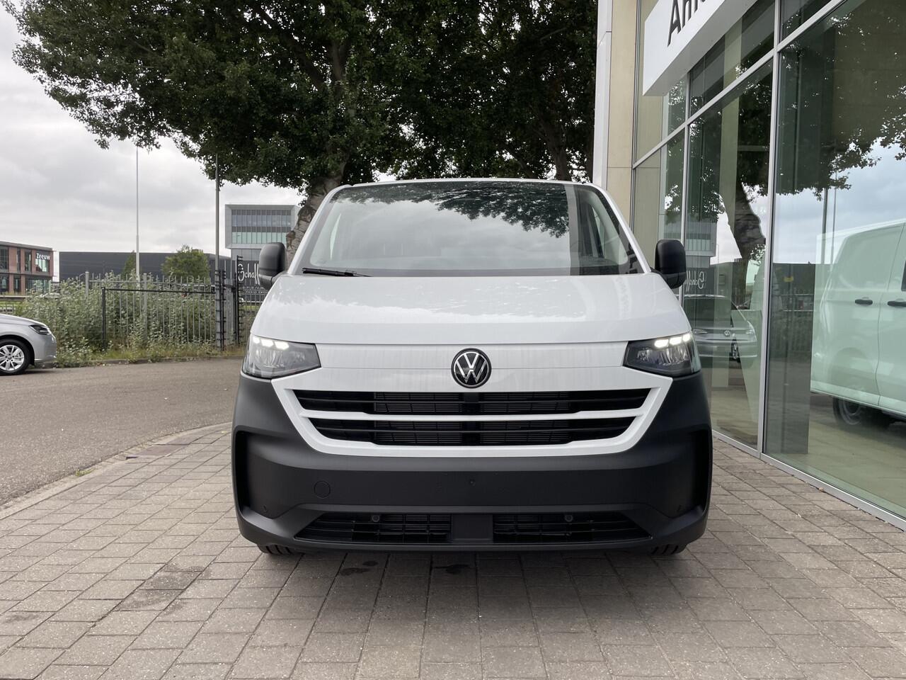Volkswagen TRANSPORTER 2.0 TDI L1H1 110Pk Hand | Trekhaak | Camera | 3 Zits | Incl. BPM
