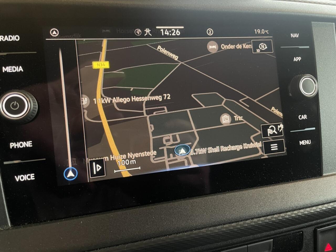 Volkswagen TRANSPORTER 2.0 TDI L2H1 28 >BPM vrij | Direct leverbaar/110pk/navi/cruise/Lederen stuur/Apple Carplay/Android Auto Operational lease is ook mogelijk! 4557