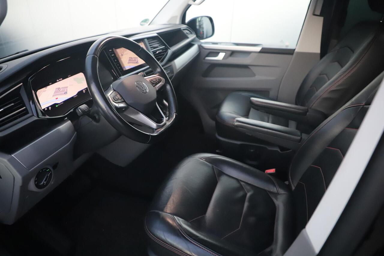 Volkswagen TRANSPORTER 2.0 TDI L2H1 DC Bulli 199PK DSG Automaat Black Edition Trekhaak Virtual Cockpit 20 Inch LMV Full LED Navigatie Camera Adaptive Cruise Carplay Android Parkeersensors