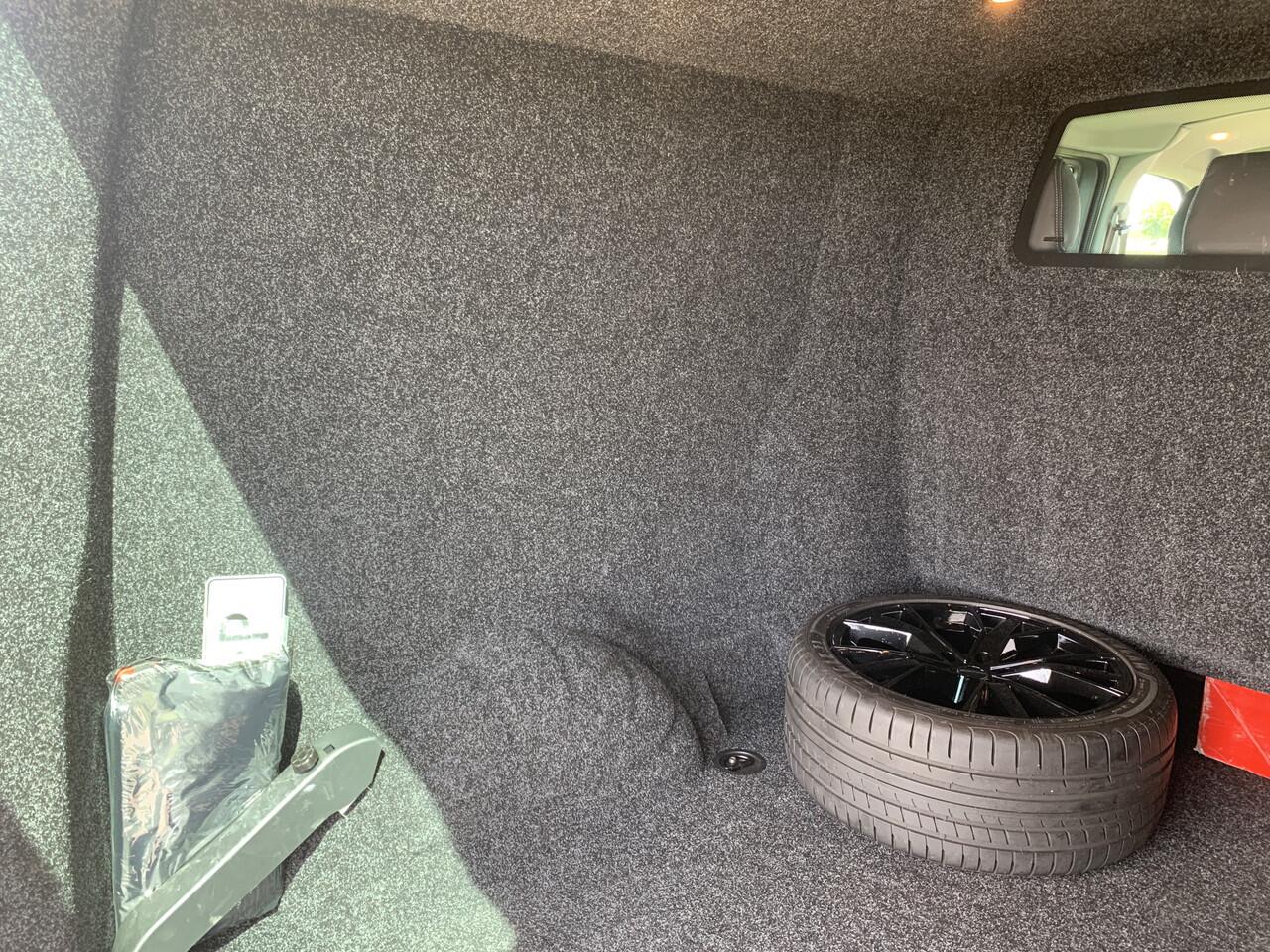 Volkswagen TRANSPORTER 2.0 TDI L2H1 32 DC Bulli 204PK LEER / CAMERA / TV / AUTOMAAT / ETC ETC