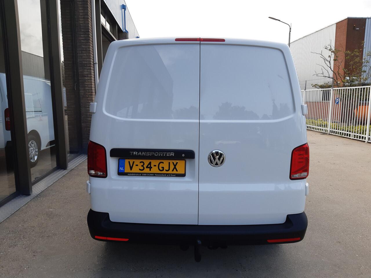 Volkswagen TRANSPORTER 2.0 TDI L2 30 Comfortline Nw model Airco Cruise control PDC Trekhaak 2200Kg