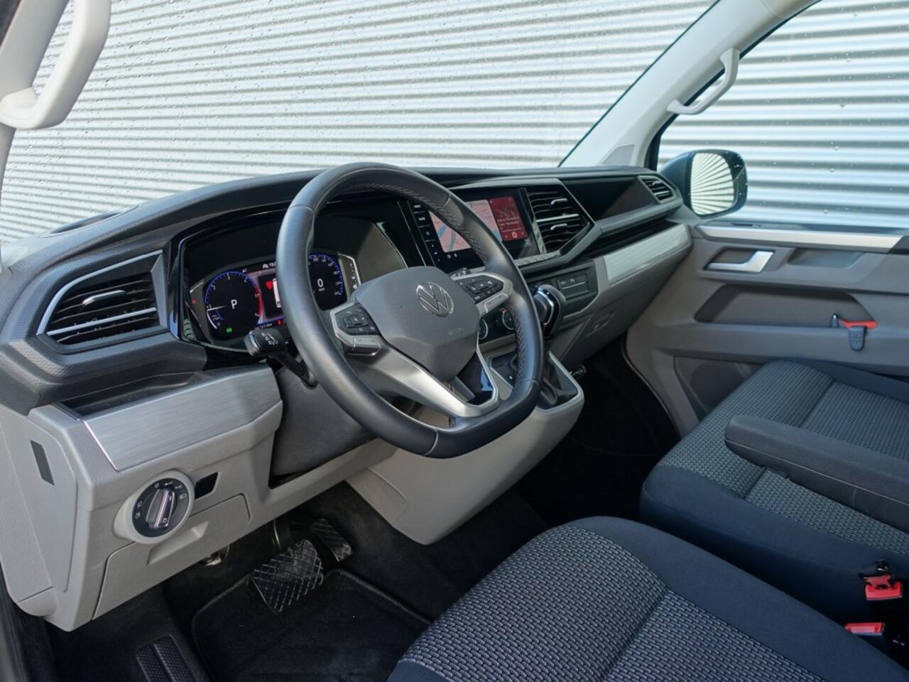 Volkswagen TRANSPORTER 2.0 TDi 150 PK DSG7 Bulli DC L2H1 I NL-Auto I 100% dealer I LED I