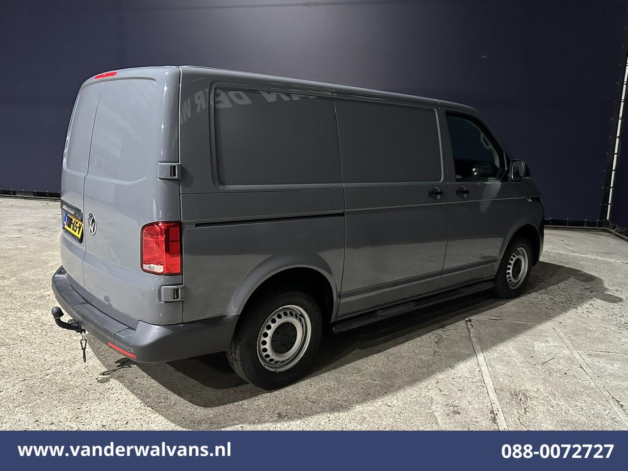 Volkswagen TRANSPORTER 2.0 TDI L1H1 Euro6 Airco | Camera | Cruisecontrol | Trekhaak | Sidebars Parkeersensoren