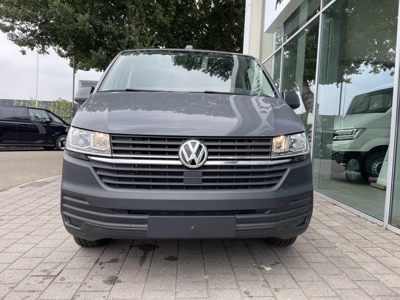 Volkswagen TRANSPORTER 2.0 TDI L2H1 28 | PDC | App connect | Cruise control | Bijrijdersbank