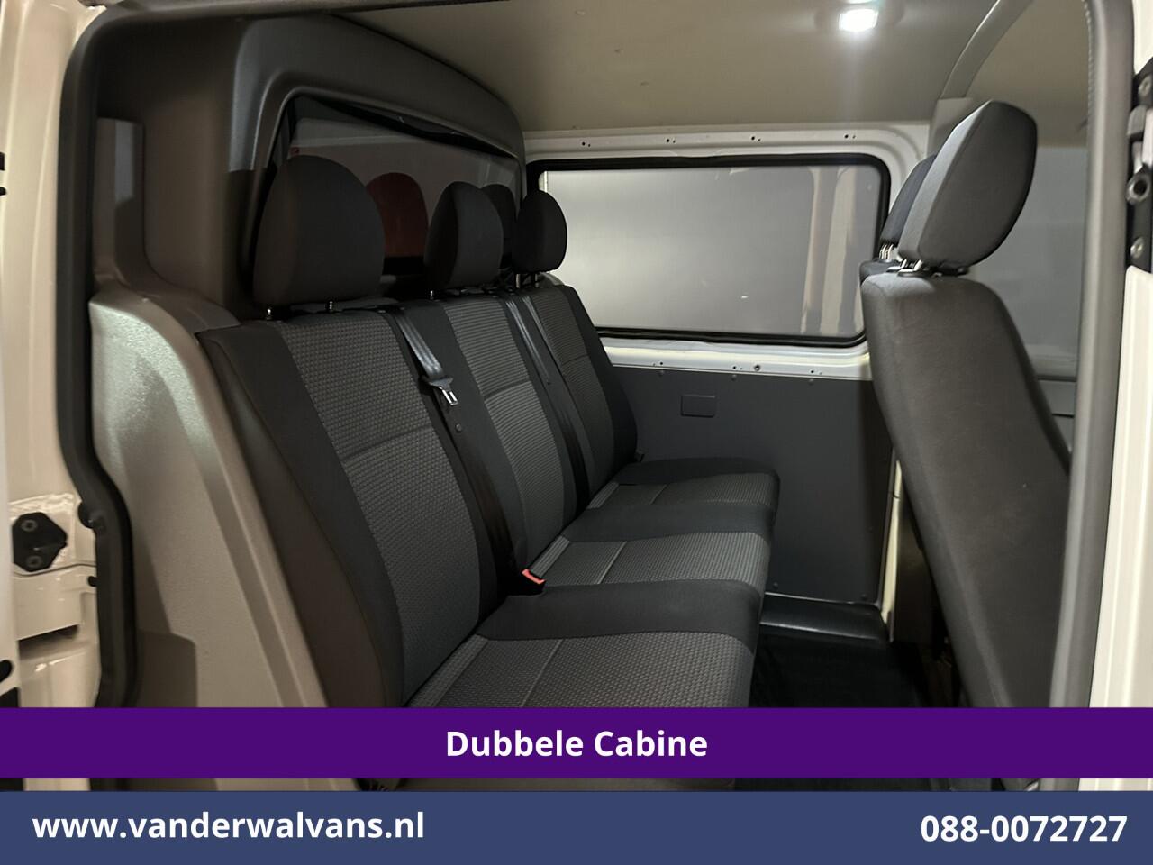 Volkswagen TRANSPORTER 2.0 TDI L2H1 Dubbele Cabine Euro6 Airco | 5-Zits | Navigatie | Trekhaak | Apple Carplay Android Auto, Cruisecontrol, Parkeersensoren